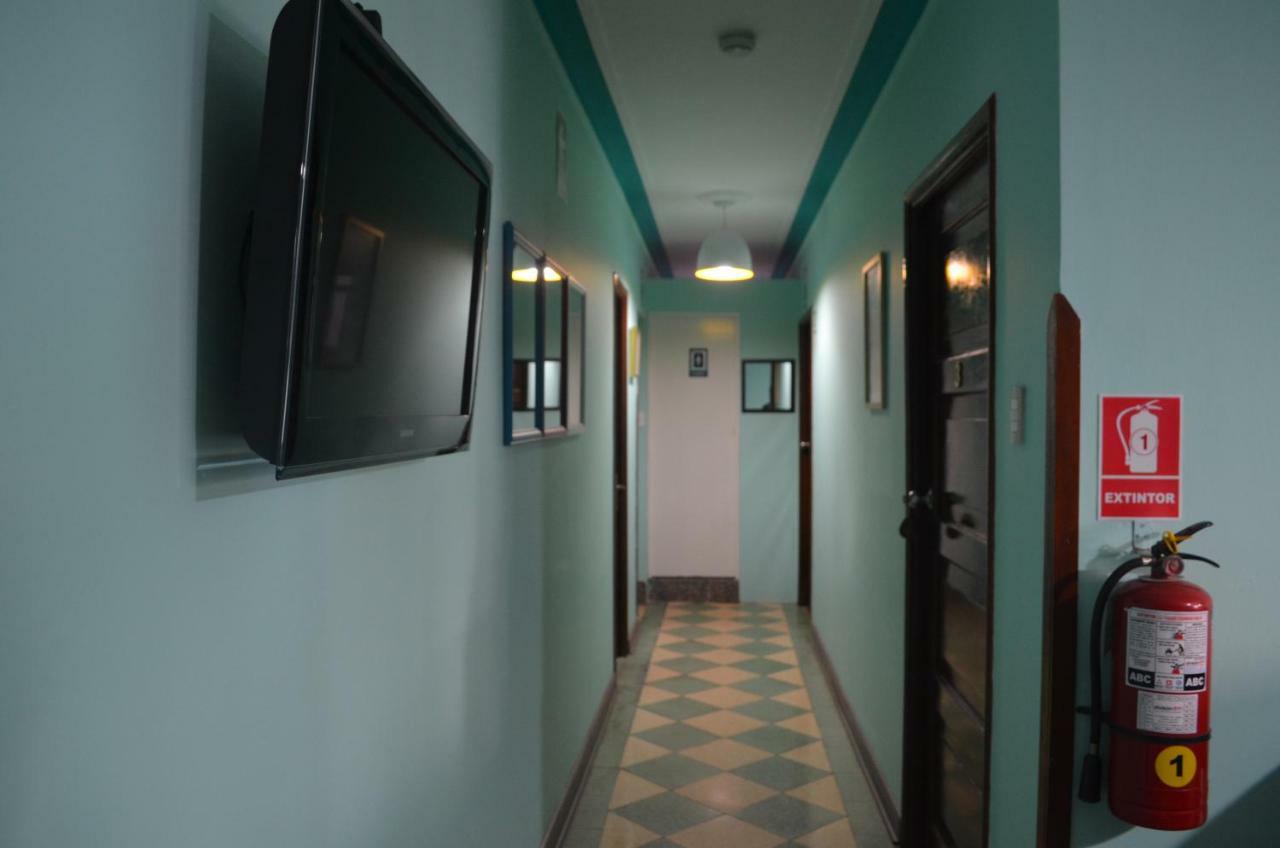 Andes Backpackers Hostel Lima Exterior photo