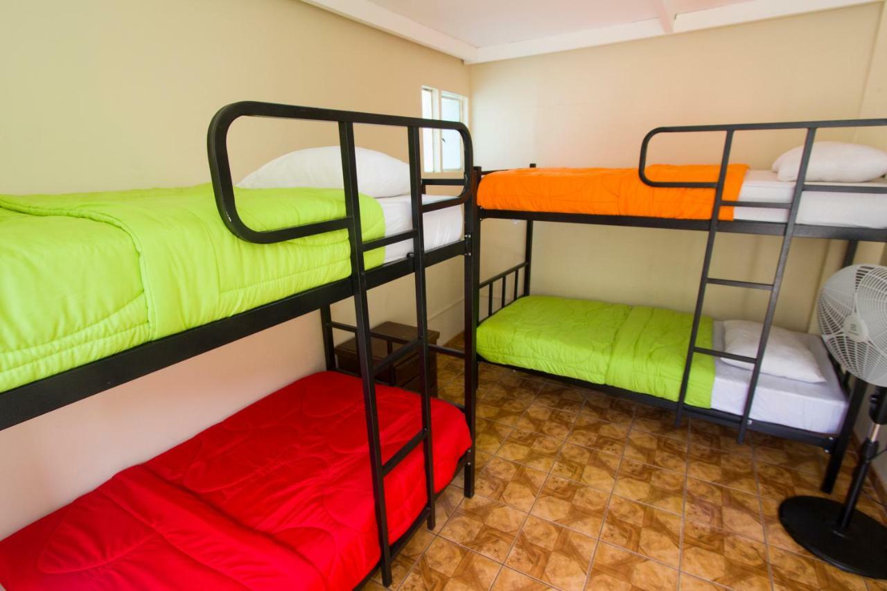 Andes Backpackers Hostel Lima Exterior photo